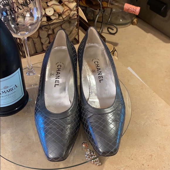 CHANEL Shoes - CHANEL Vintage Heels size 8.5/39.5